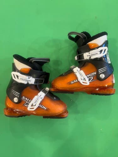 Salomon T2 Ski Boots | Mondo 19.5 (240mm)