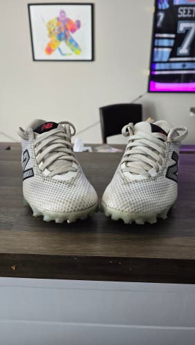 New Balance Low Top Cleats Size 4.5 (Used)