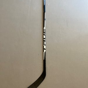 Used 75 Flex Kessel Curve Senior True XC9 ACF Right Hand Pro Stock Hockey Stick
