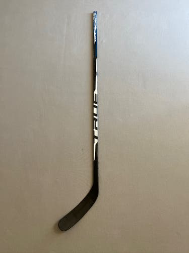 Used 75 Flex Kessel Curve Senior True XC9 ACF Right Hand Pro Stock Hockey Stick