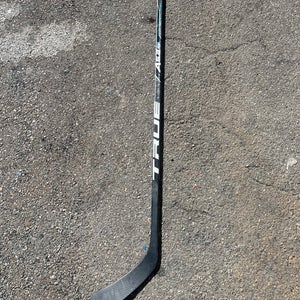 Senior True A5.2 SBP Right Handed Hockey Stick TC2 85 Flex (Used)