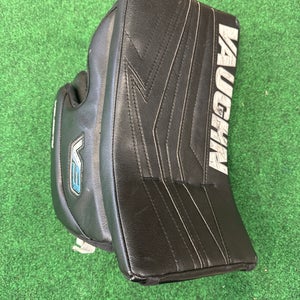 Black Intermediate Vaughn Velocity V9 Goalie Blocker Regular (Used)