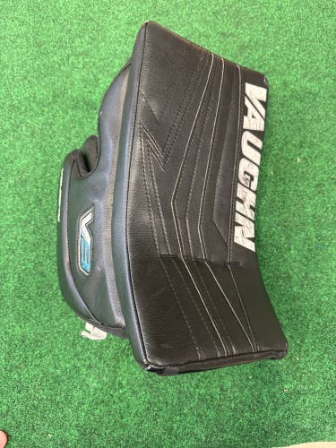 Black Intermediate Vaughn Velocity V9 Goalie Blocker Regular (Used)