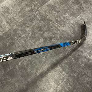 Bauer Nexus 1N Hockey Stick | RH P28 Intermediate 67 Flex