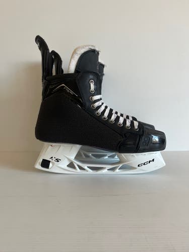 Like New Size 8.5 Regular Senior CCM FT6 Pro Hockey Skates
