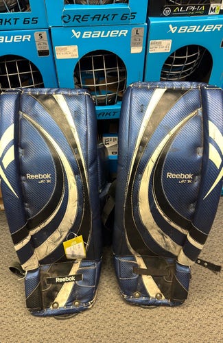 28" + 2" Reebok 7K (Used) Blue Junior ice hockey goal Goalie Leg Pads JR