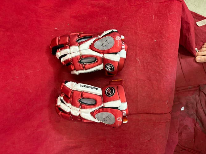 Lacrosse Gloves: Maverik Rome RX3 lacrosse gloves. Size: 12”