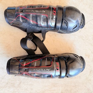 Youth CCM JetSpeed FT1 9" Shin Pads (Used)