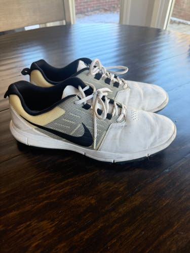 Unisex Size M 10.0 (W 11.0) Nike Tour Golf Shoes (Used)