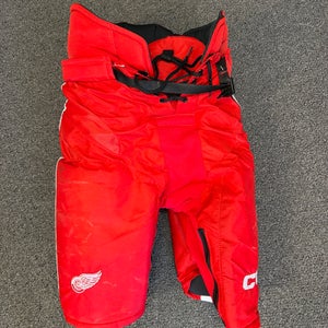 Detroit Red Wings CCM Hockey Pants Pro Stock (Used)
