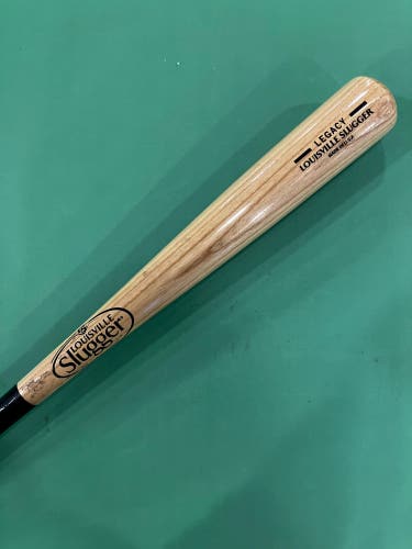 Louisville Slugger Legacy Series Wood Bat | 32"