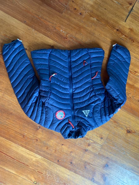 Team USA Nike Blue Women's Adult Medium puffy Jacket (New)