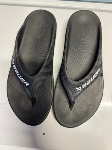 Bauer oofos slides sandals m12 w14