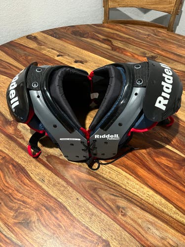 Medium Youth Riddell Pursuit Shoulder Pads