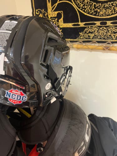 NCDC hockey helmet Bauer RE AKT 155