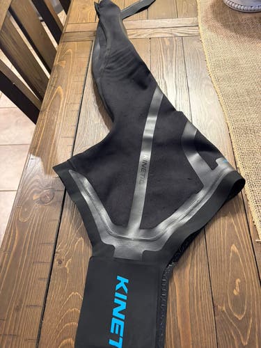 Kinetic arm adult right arm/medium (Used)