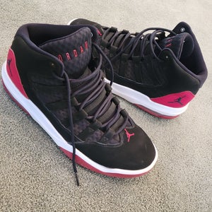 Nike Air Jordan Max Aura 'Black Gym Red' Bred Men's Size M 10.0 (W 11.0) Adult Shoes