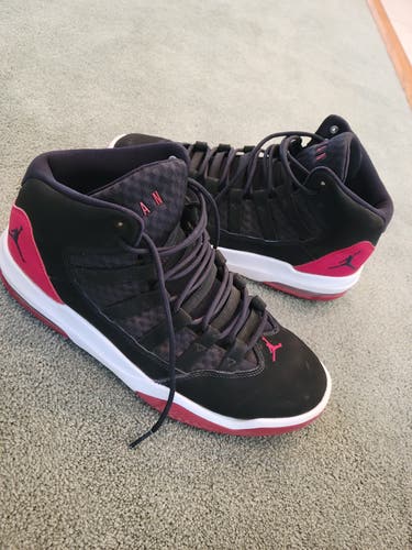 Nike Air Jordan Max Aura 'Black Gym Red' Bred Men's Size M 10.0 (W 11.0) Adult Shoes (Used)