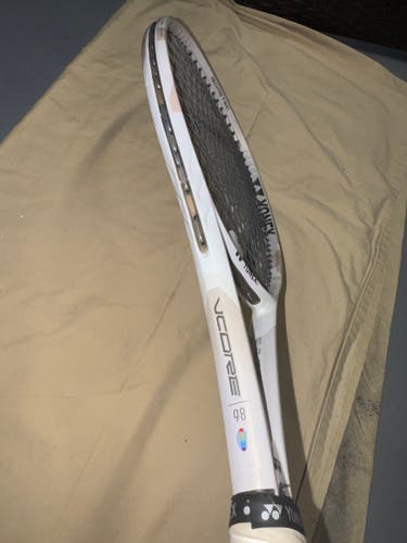 Yonex VCORE 98 Sand Beige (2024 Special Edition) - 4 1/4