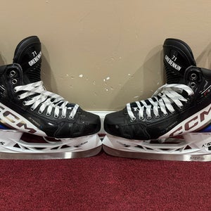 CCM JetSpeed FT6 Pro Hockey Skates Regular Width Pro Stock 9 (New) Item#LH6B