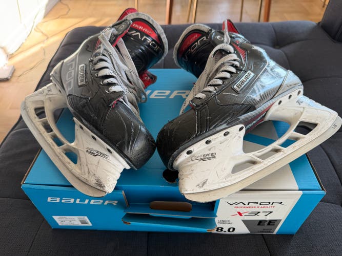 Black 2021 Bauer Vapor X3.7 Hockey Skates Extra Wide Width 8 (Used)