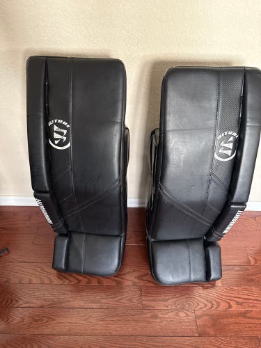 32" Warrior Ritual G5 Goalie Leg Pads (Used)