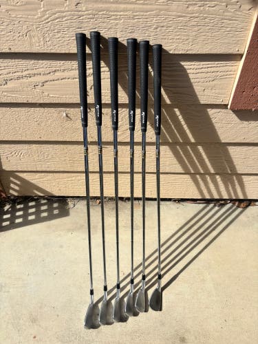 Men's 2023 Mizuno JPX 923 Hot Metal Pro Right Handed Iron Set Stiff Flex Steel Shaft (Used)