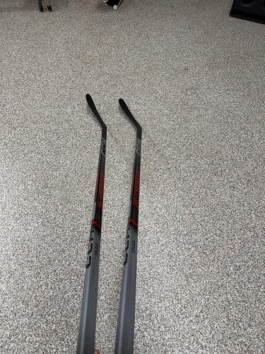 Senior CCM Jetspeed FT+ Left Hand Hockey Sticks P28 75 Flex bundle (Used)