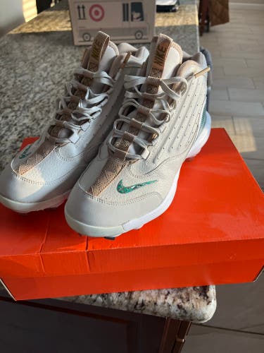 White Men's Size M 8.0 (W 9.0) Adult Nike Griffey 2 High Top Metal (Used)