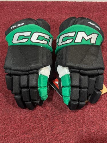 CCM Tacks XF Pro Gloves 14" Pro Stock (New) Item#NDP14