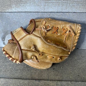 Vintage Zayre 5271 Pro Model Baseball Glove 10" Youth Form Pocket RHT