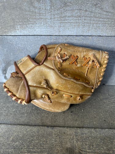 Vintage Zayre 5271 Pro Model Baseball Glove 10" Youth Form Pocket RHT
