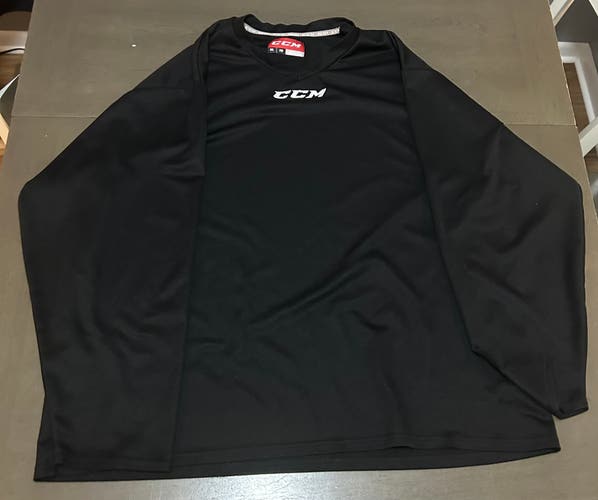 Black XXL Men's CCM Jersey (Used)