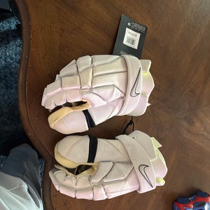 Nike Goalie Gloves (New) xl