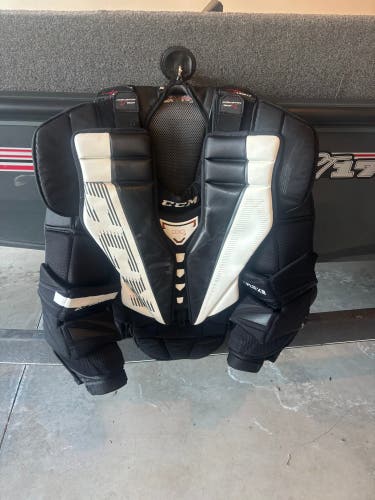 Large CCM EFlex 5 Pro Goalie Chest Protector Pro Stock (Used)