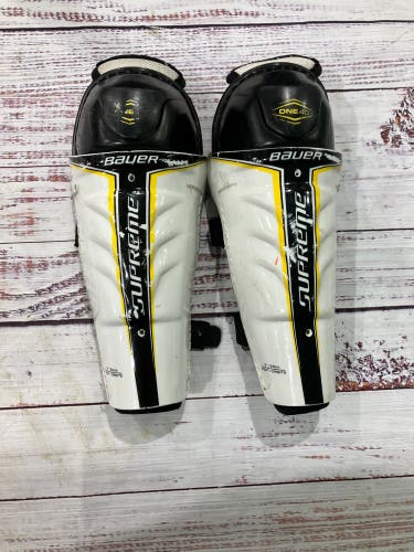 Youth Bauer Supreme One40 Shin Pads 9" (Used)