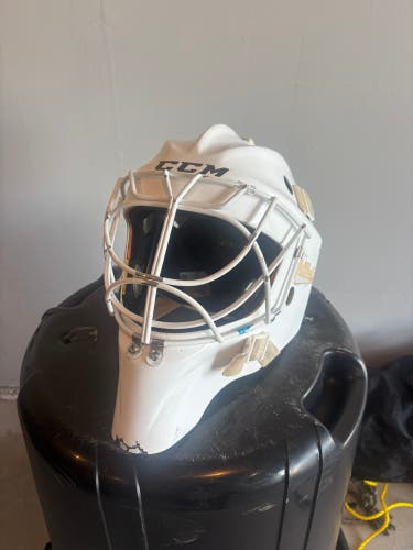 Senior Large CCM Axis Goalie Mask Pro Stock (Used)