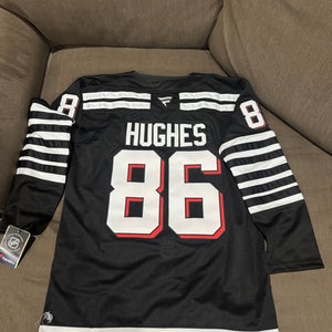 Jack Hughes devils black jersey men’s size medium new