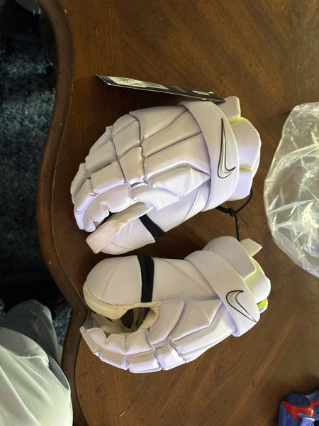 Nike Goalie Gloves (New)