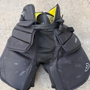 Intermediate Medium Warrior Ritual X3E Hockey Goalie Pants (Used)