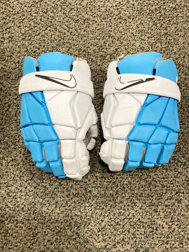 Used Nike Vapor Select Lacrosse Gloves 12"