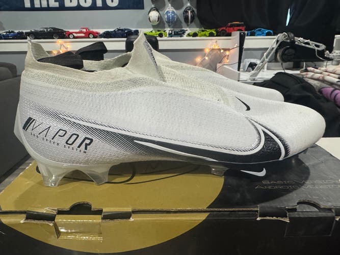 Unisex Size M 16.0 (W 17.0) Nike Vapor Edge 360 VC Low Top (Used)