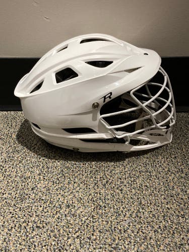 Used White Cascade R Helmet