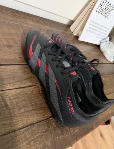 Black Men's Size M 10.0 (W 11.0) Adidas Cleats (New) Pros