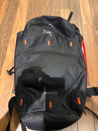 Black Adult Unisex Arc'teryx Backpack ski or any outdoor activity