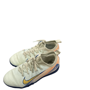 Used Nike Soccer Indoor Shoes White Junior 04.5 11682-S000126170