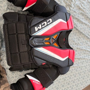 Medium CCM EFlex 6 Goalie Chest Protector (Used)