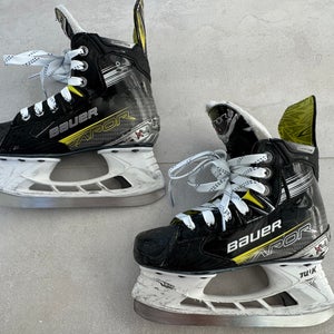 Used Bauer Vapor X4 Hockey Skates | Junior Size 1D regular width