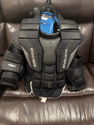 Small Bauer Elite Goalie Chest Protector (Used)