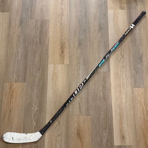 GAME USED WYATT JOHNSTON Bauer Pulse Hockey Stick (AG5NT)-RH-82-P284MM